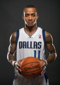 通过对奥萨 通过对奥萨